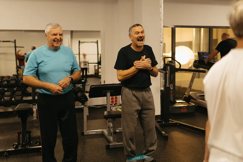 Senjorų treniruotės – sporto salėje ir baseine